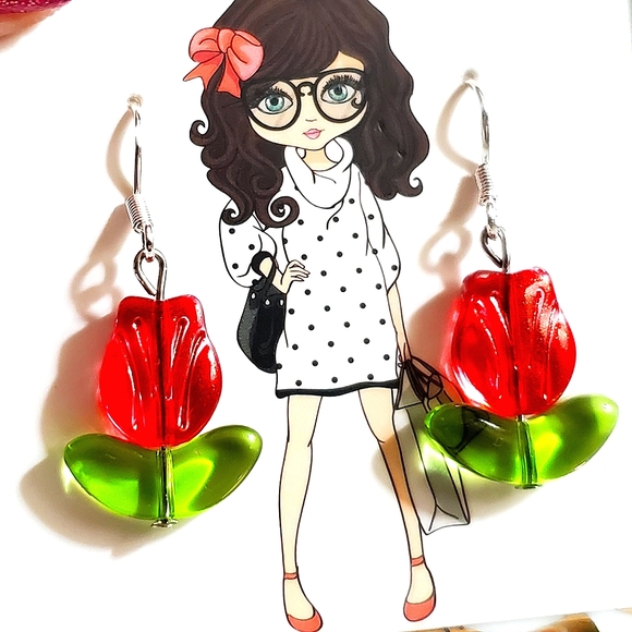 Choice of red, pink, or blue handcrafted tulip lampwork glass bead earrings. 🌷 - Picture 3 of 8